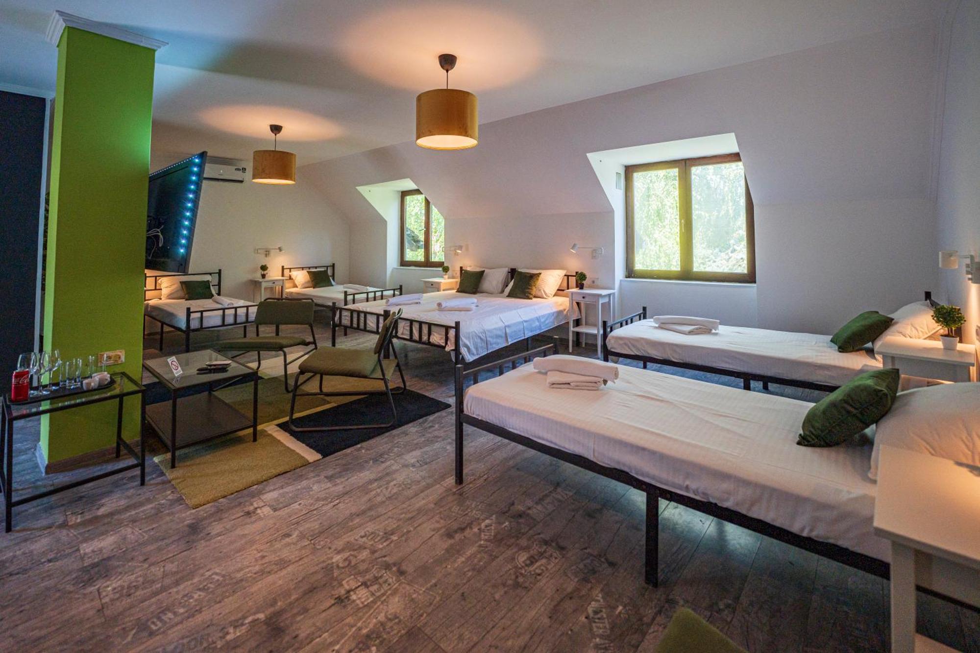 Cozy Nook B&B - Free Private Parking Novi Sad Exterior foto